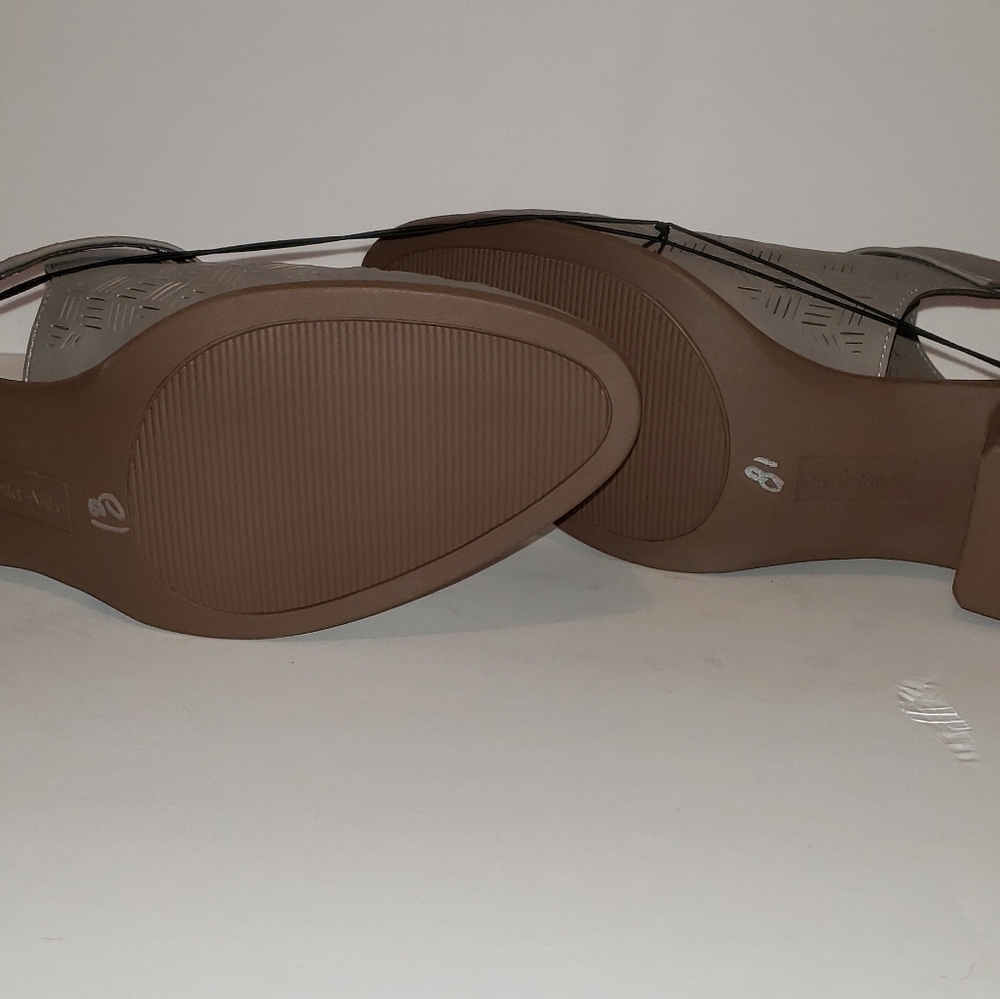 Shoes - Picture 3 of 3
